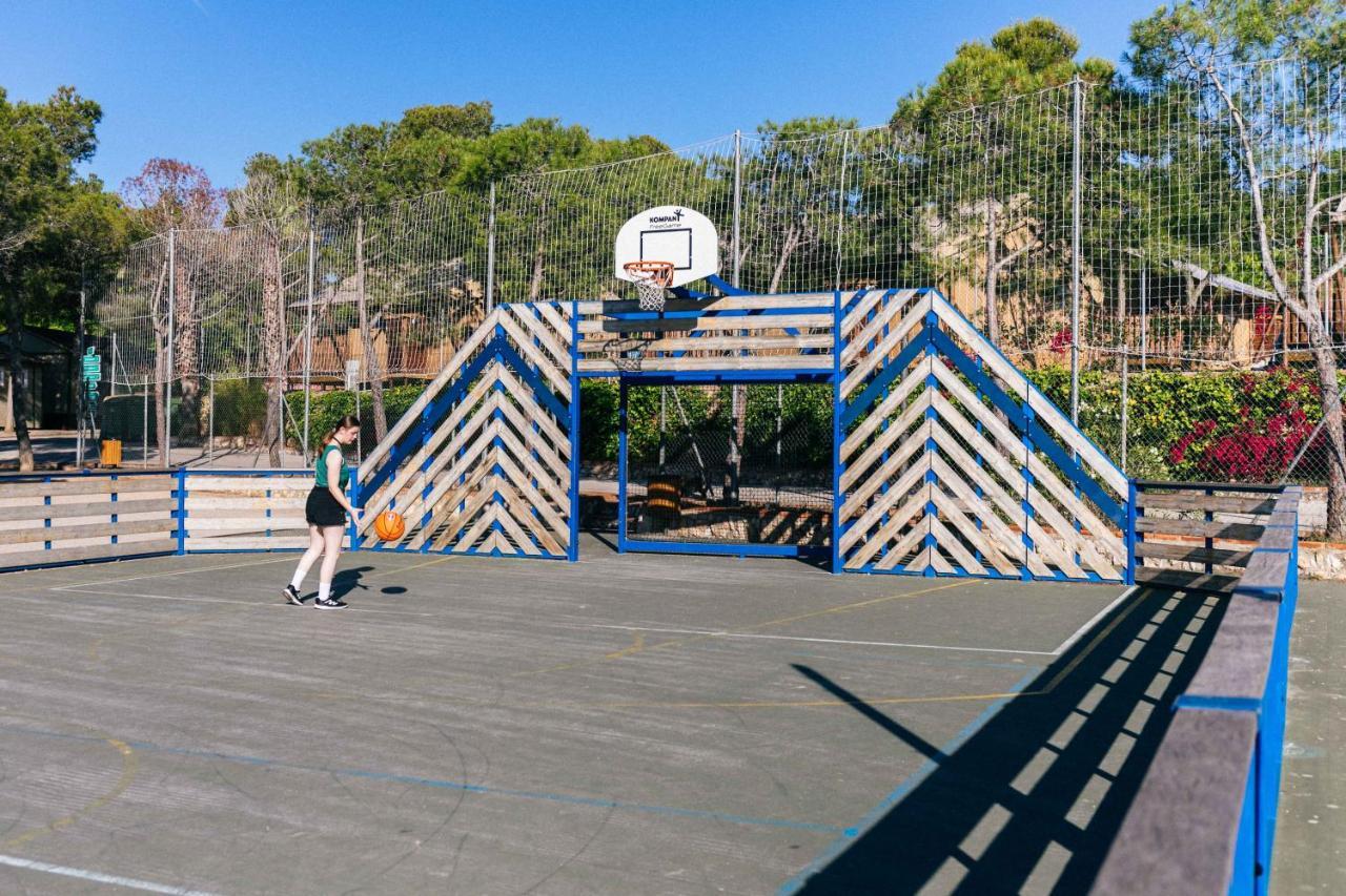Camping Vilanova Park Vilanova i la Geltrú Esterno foto